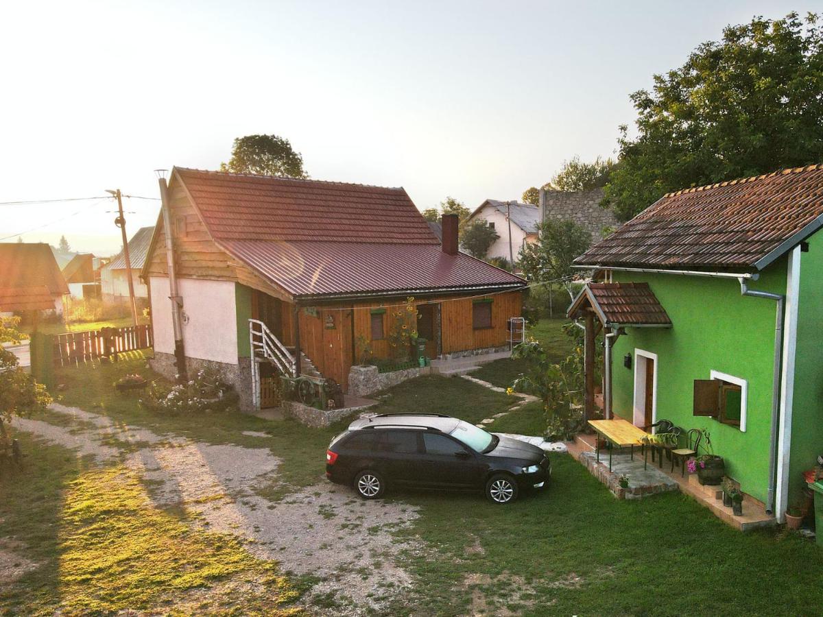 Ivona - Kuca Za Odmor Perusic - Stara Lika Apartment Luaran gambar