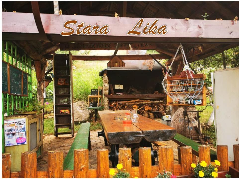 Ivona - Kuca Za Odmor Perusic - Stara Lika Apartment Luaran gambar